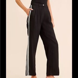 DONNI. The Twill Pleated Stripe Pant